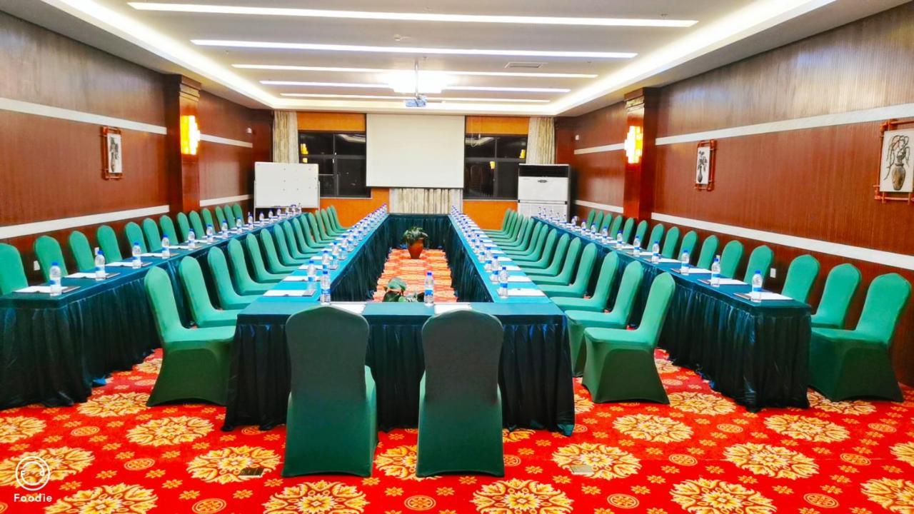 Golden Peacock Hotel Blantyre Luaran gambar